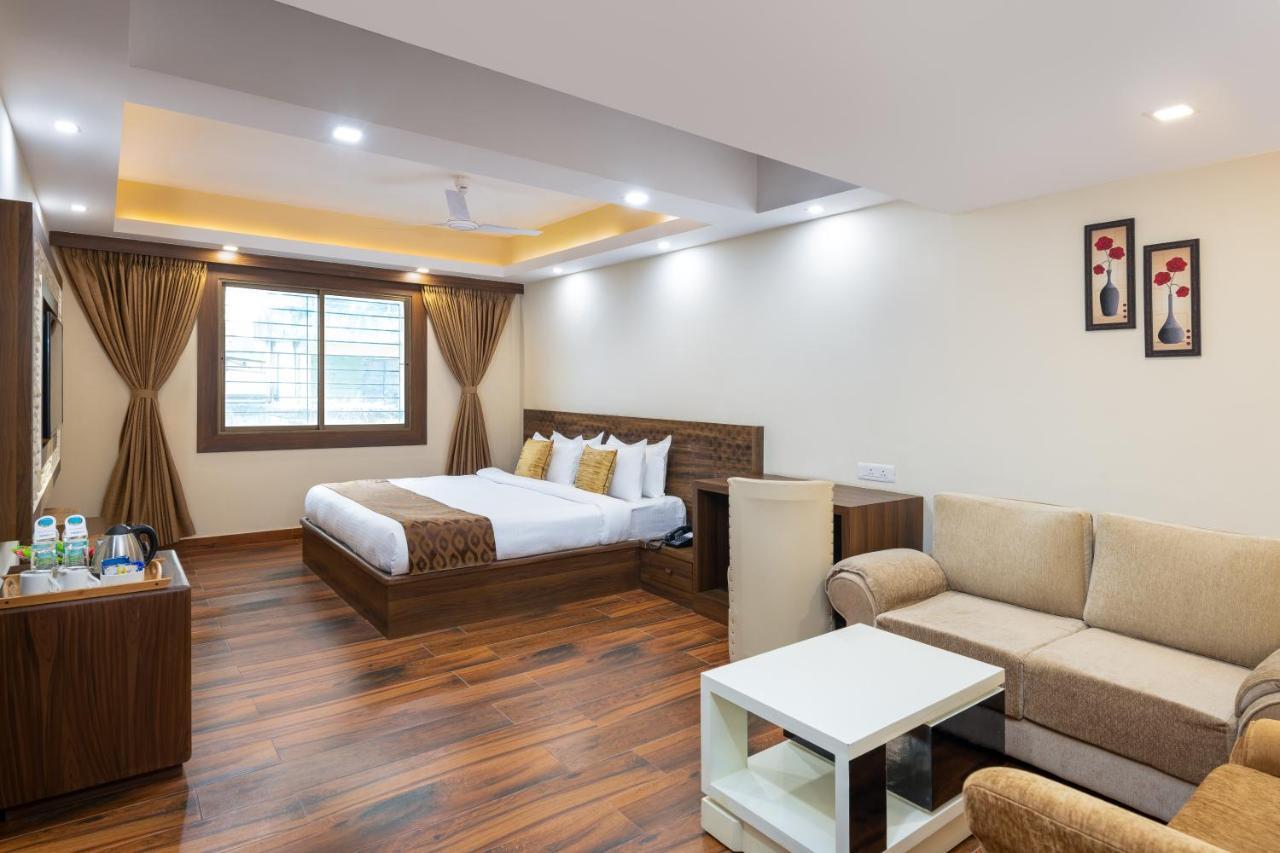 Hotel Cygnett Style Tania'S Siliguri Esterno foto